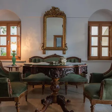 Villa αρχοντική βίλλα *