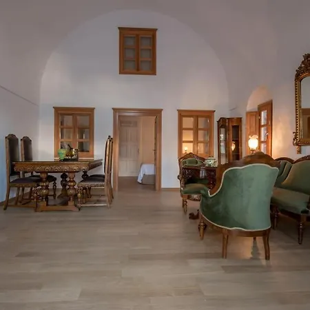 Villa αρχοντική βίλλα